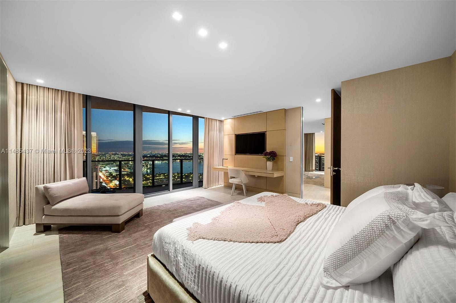 REGALIA CONDO - Residential