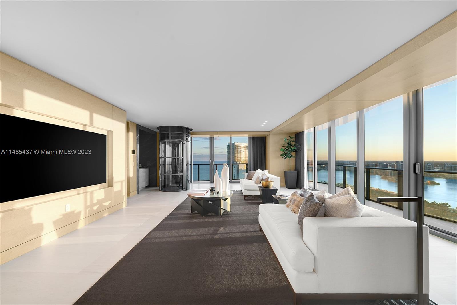 REGALIA CONDO - Residential