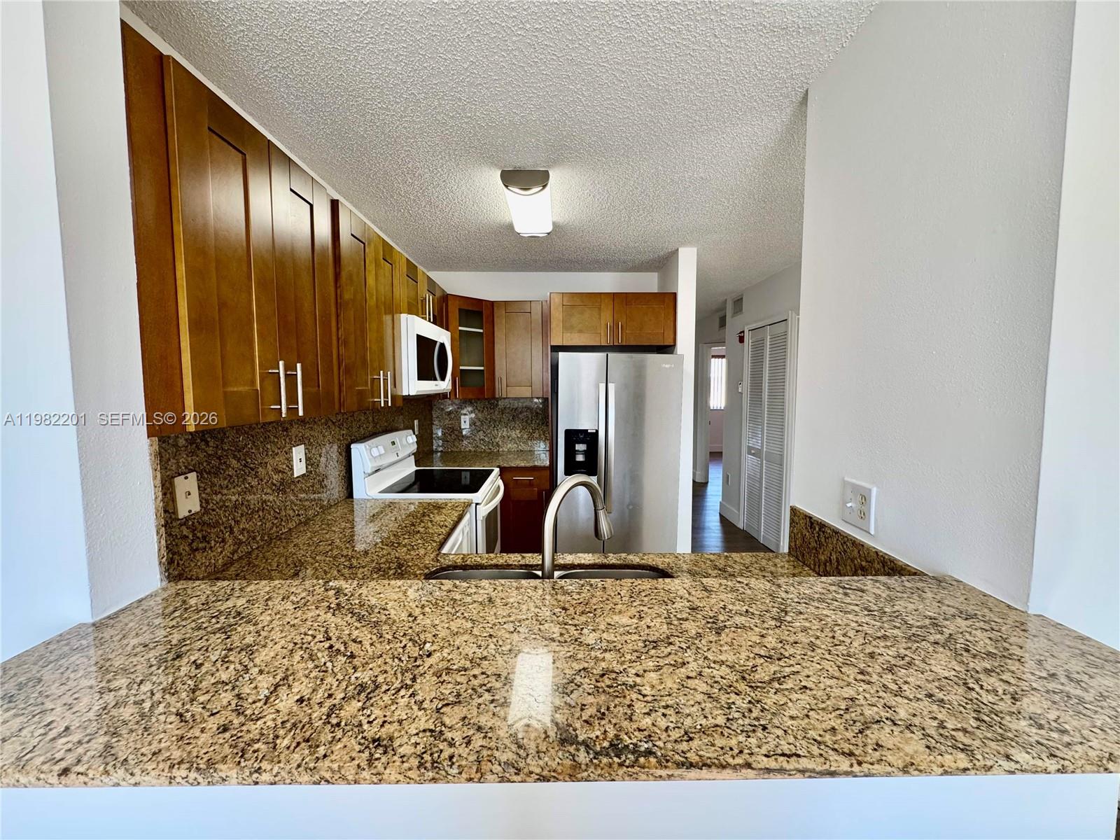 VISTA AL LAGO CONDO - Residential Lease