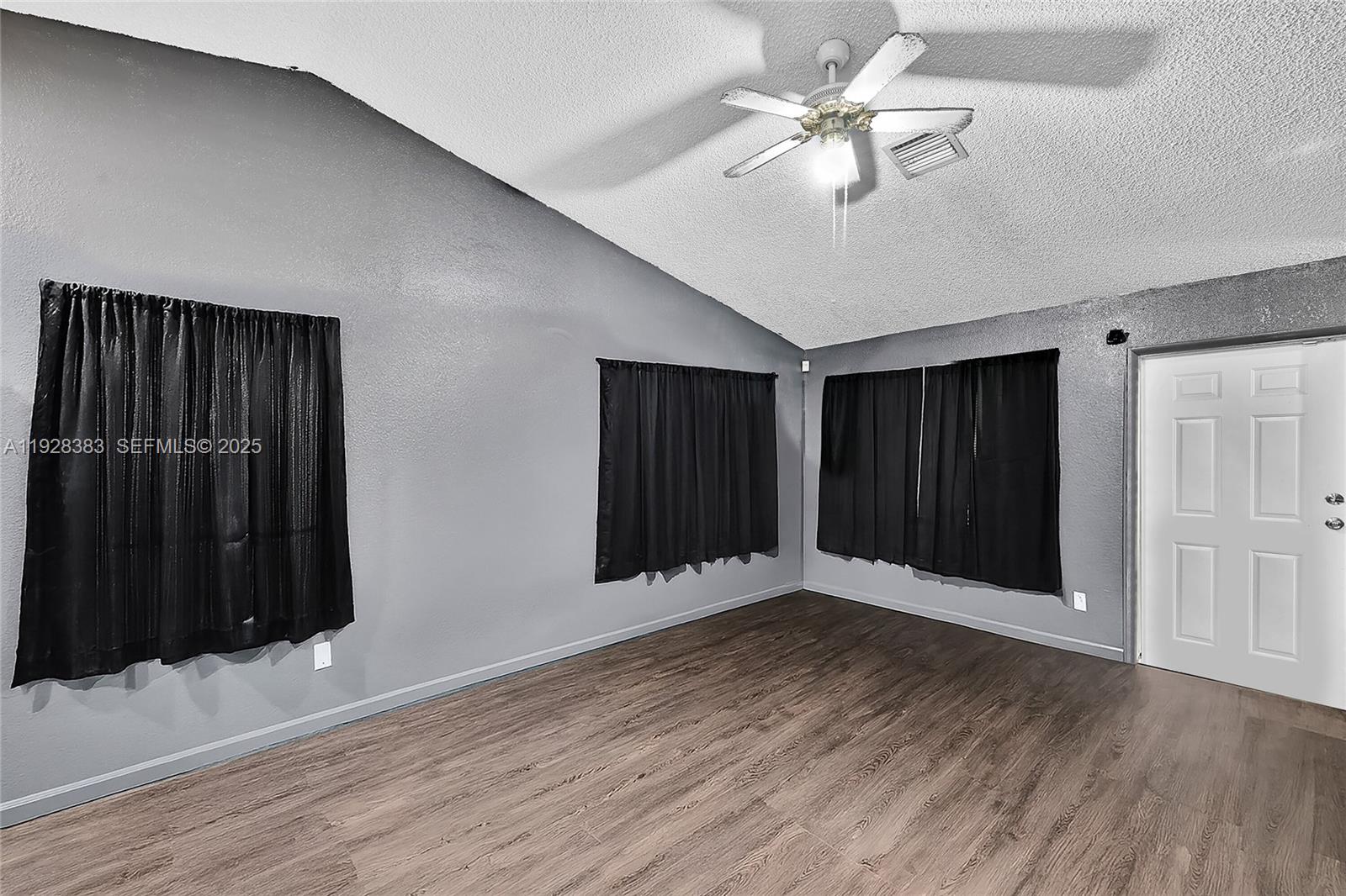 LINCOLN PARK CORR PLAT - Residential