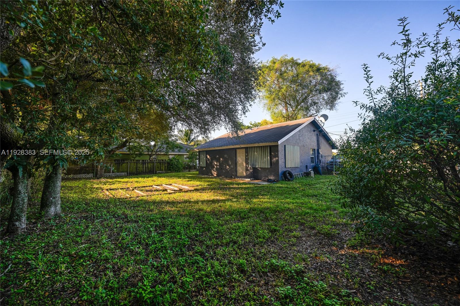 LINCOLN PARK CORR PLAT - Residential