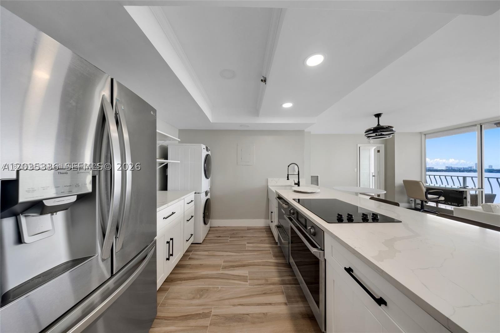 7601 E Treasure Dr 1722