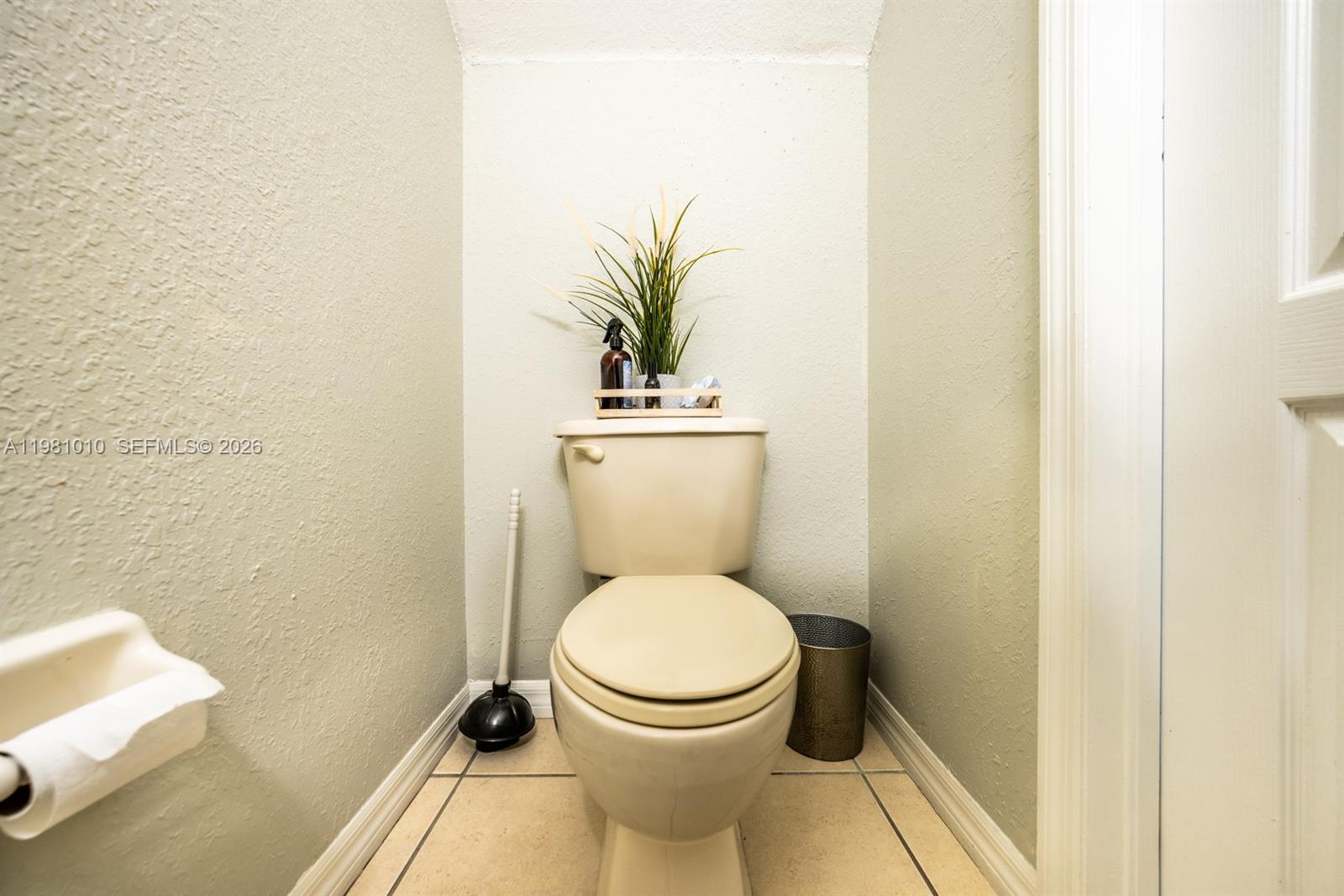 VILLAS CANARIAS CONDO - Residential