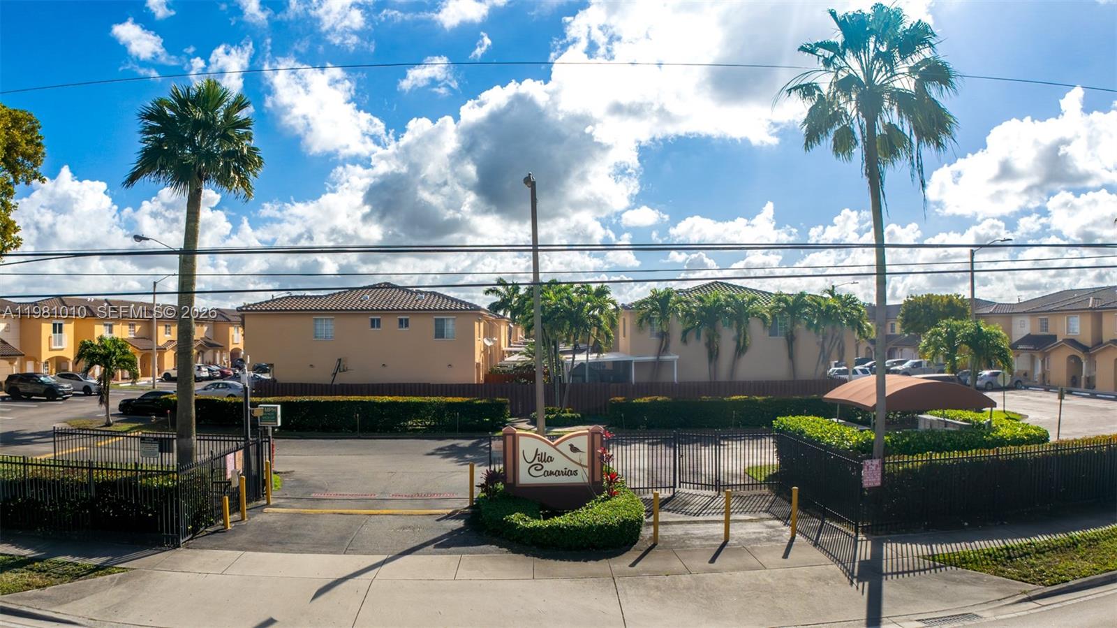 VILLAS CANARIAS CONDO - Residential