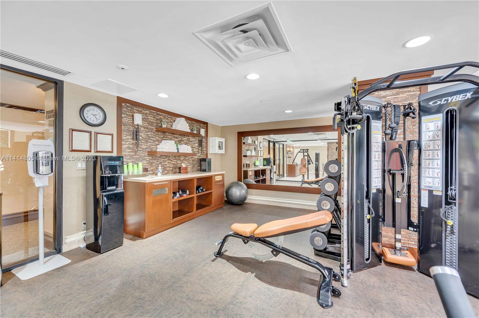 2800 ISL BLVD WILLIAMS IS - Residential Lease