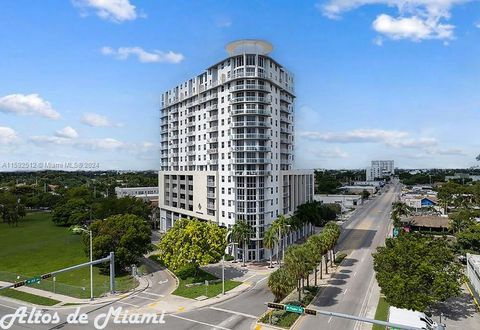 Condominium in Miami FL 1 Glen Royal Pkwy Pkwy.jpg