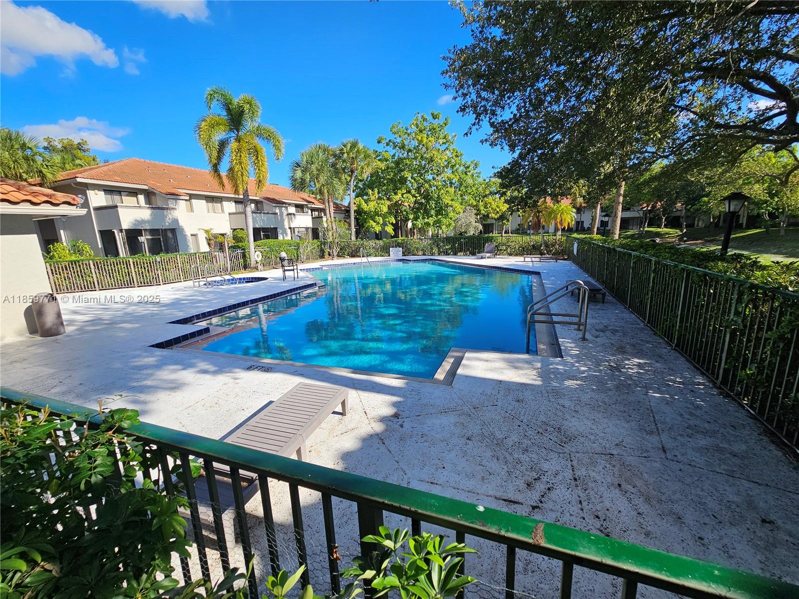 3228 Coral Lake Ln 3228