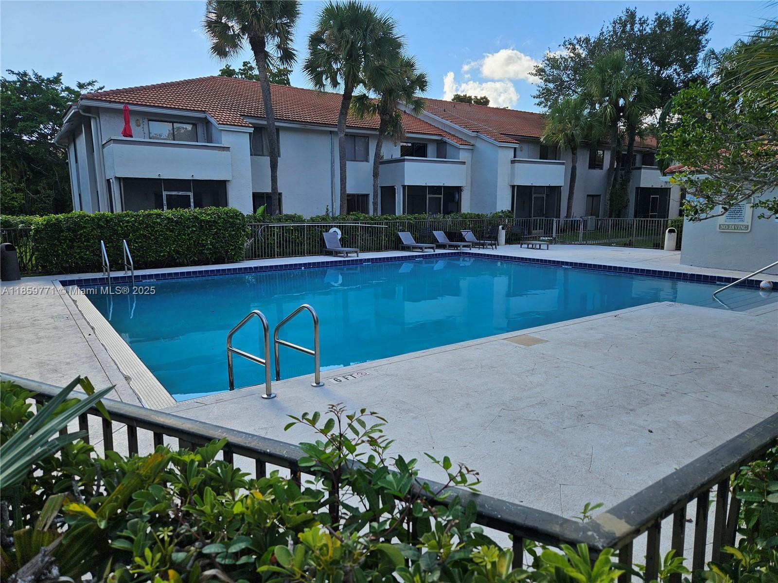 3228 Coral Lake Ln 3228