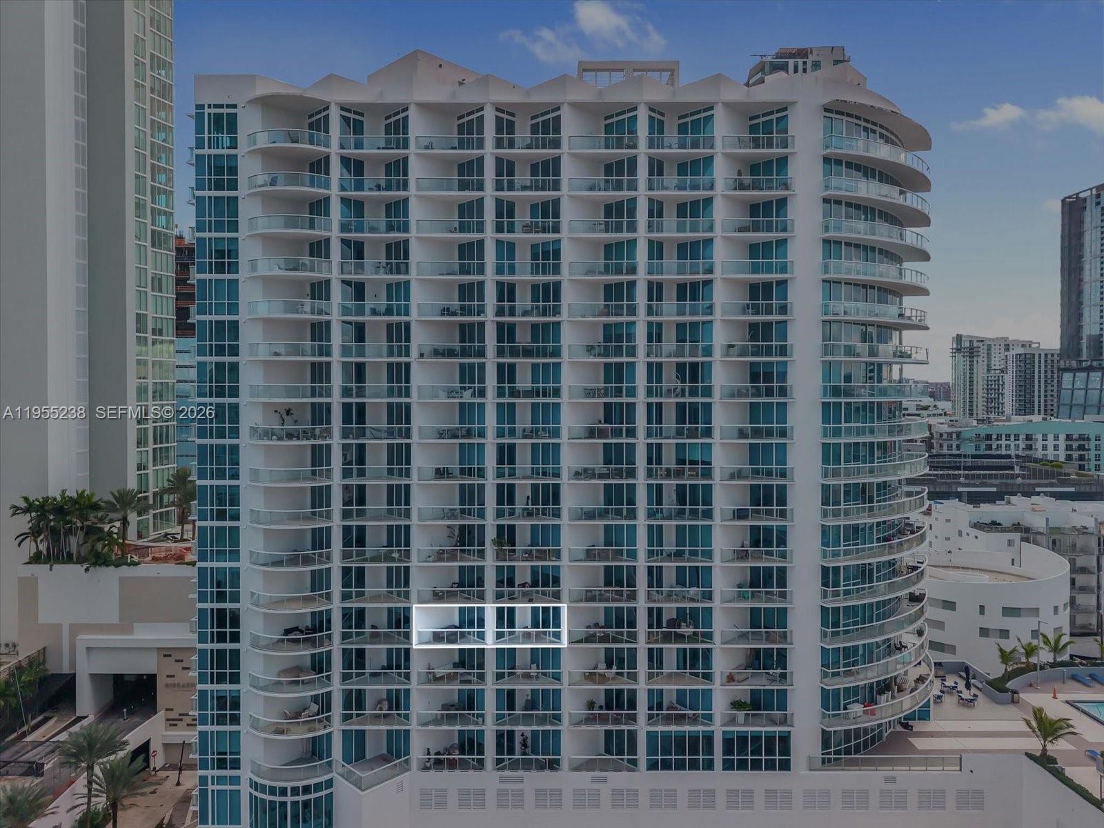 PLATINUM CONDO - Residential