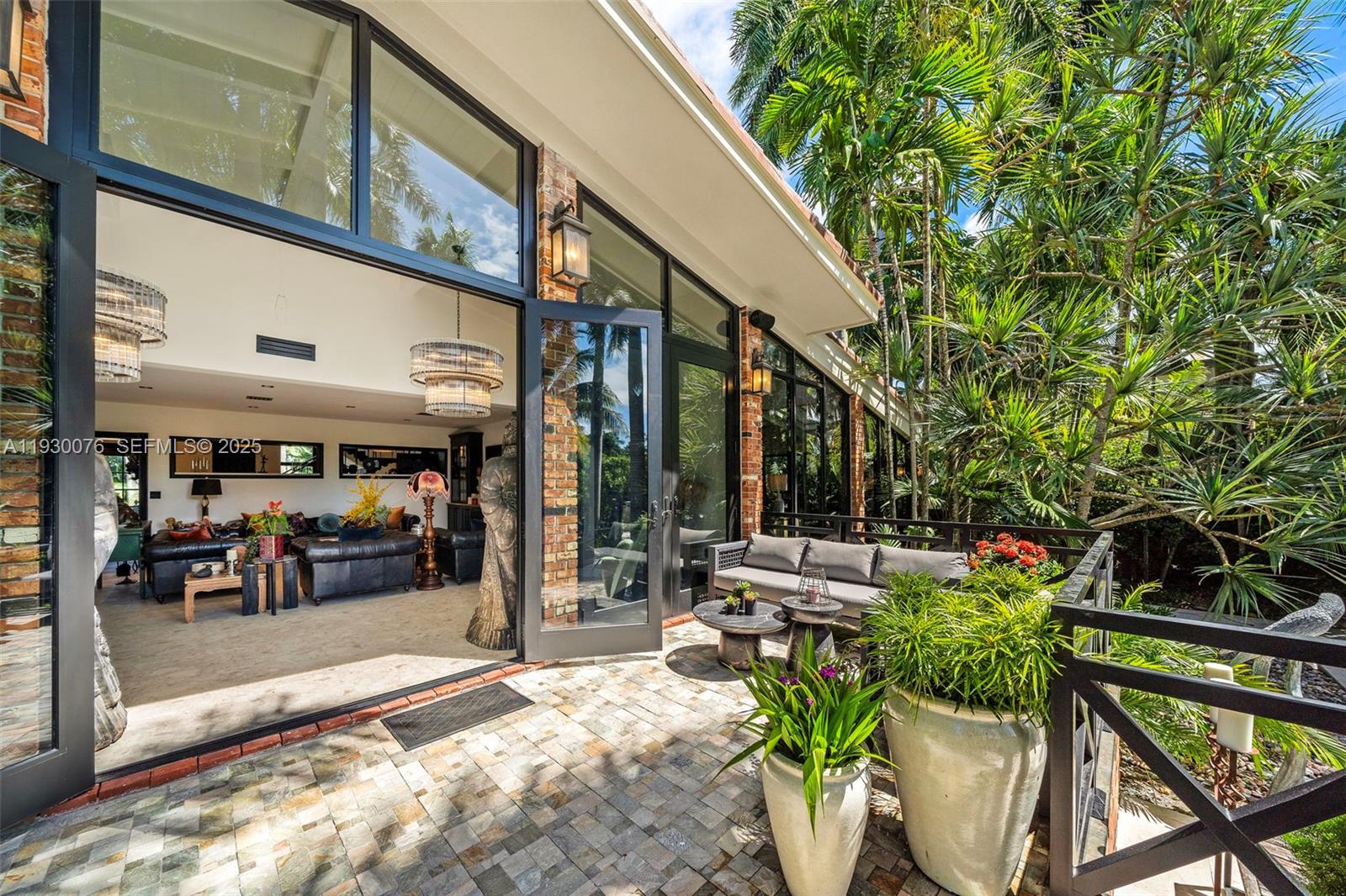 BELLE MEADE ISLAND - Residential