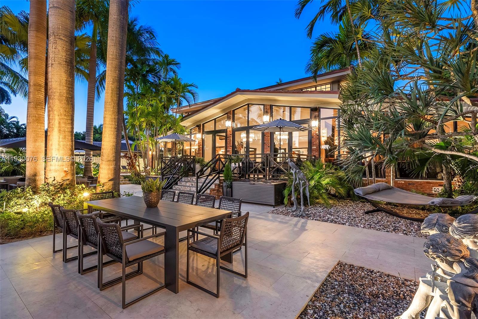 BELLE MEADE ISLAND - Residential