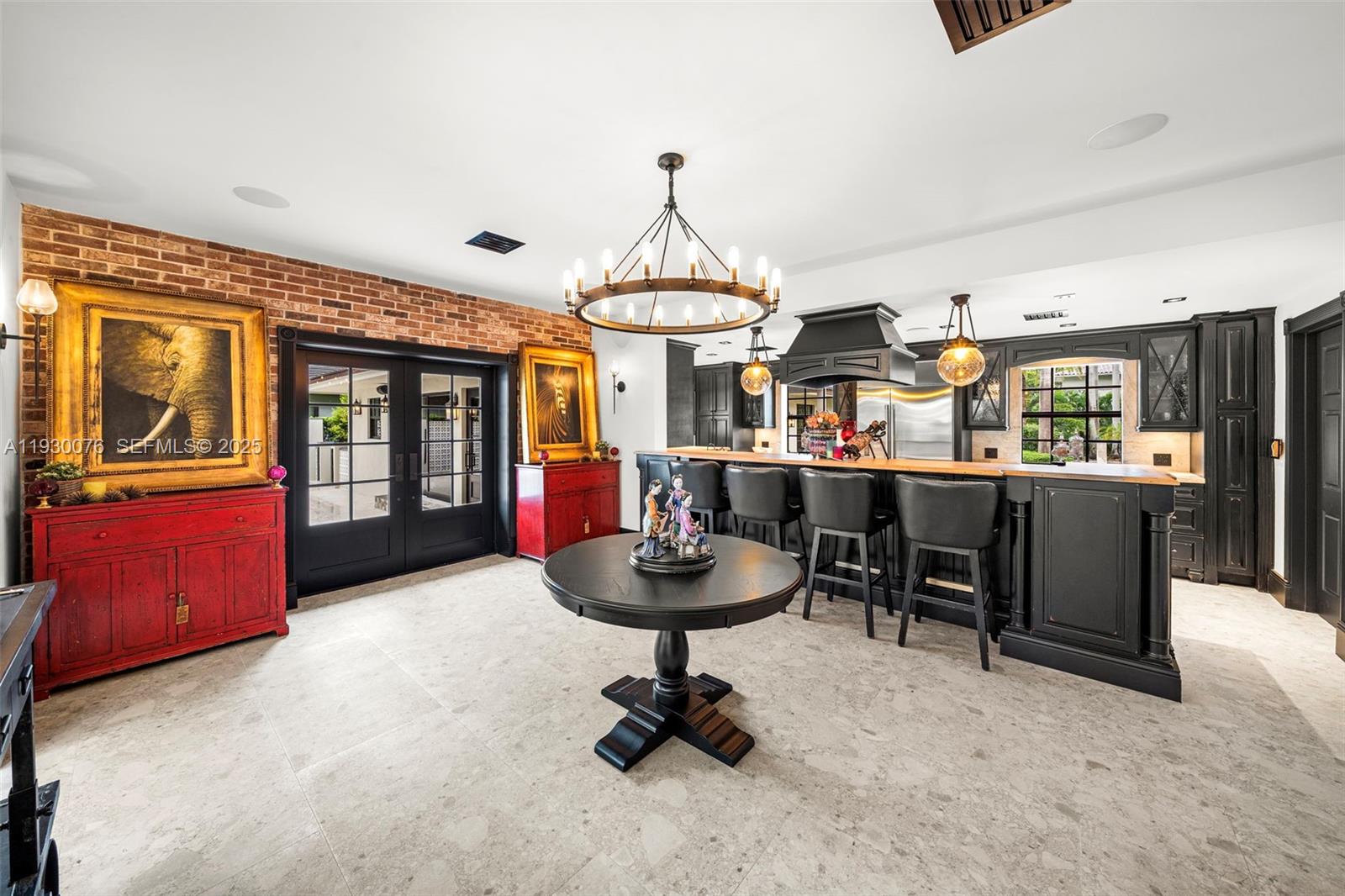 BELLE MEADE ISLAND - Residential