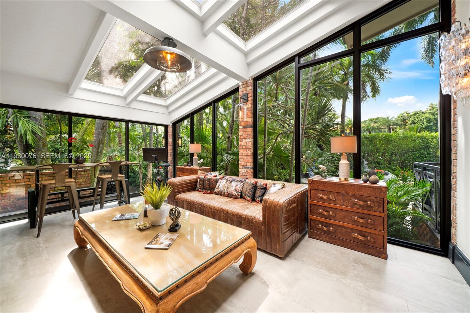 BELLE MEADE ISLAND - Residential