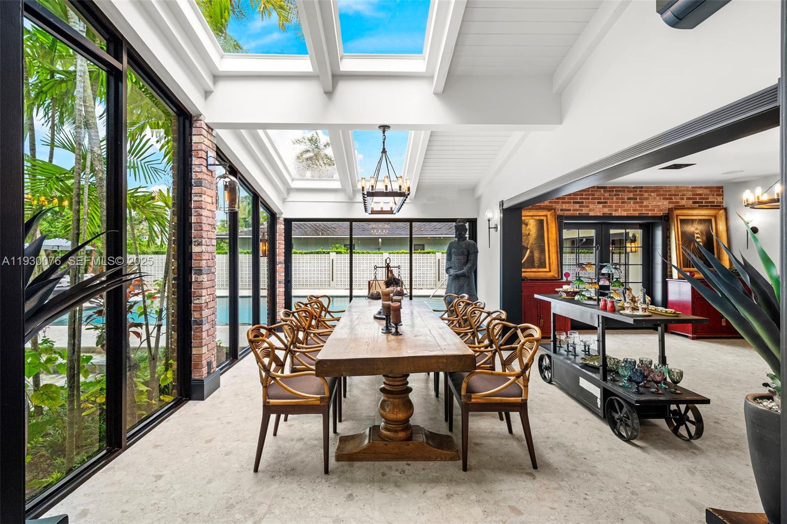 BELLE MEADE ISLAND - Residential