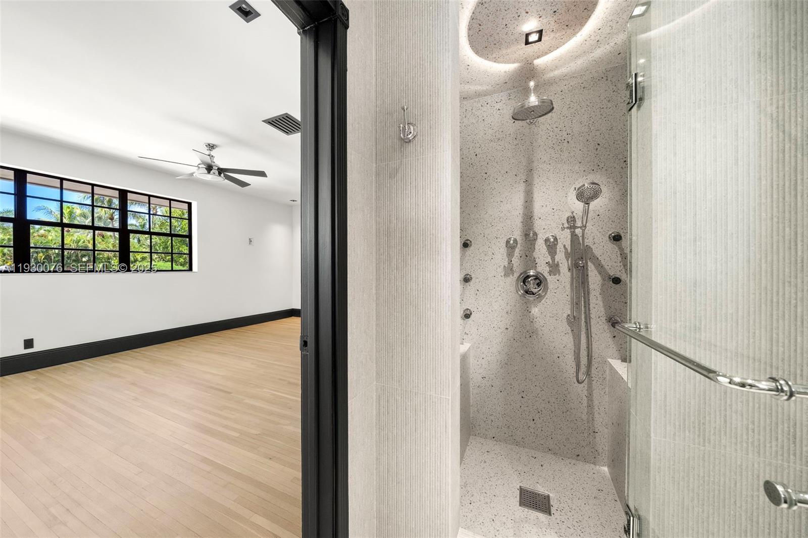 BELLE MEADE ISLAND - Residential