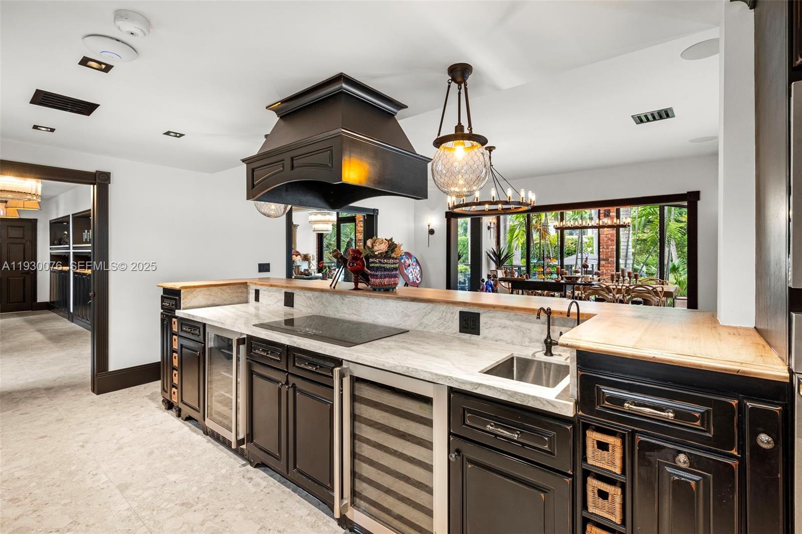 BELLE MEADE ISLAND - Residential