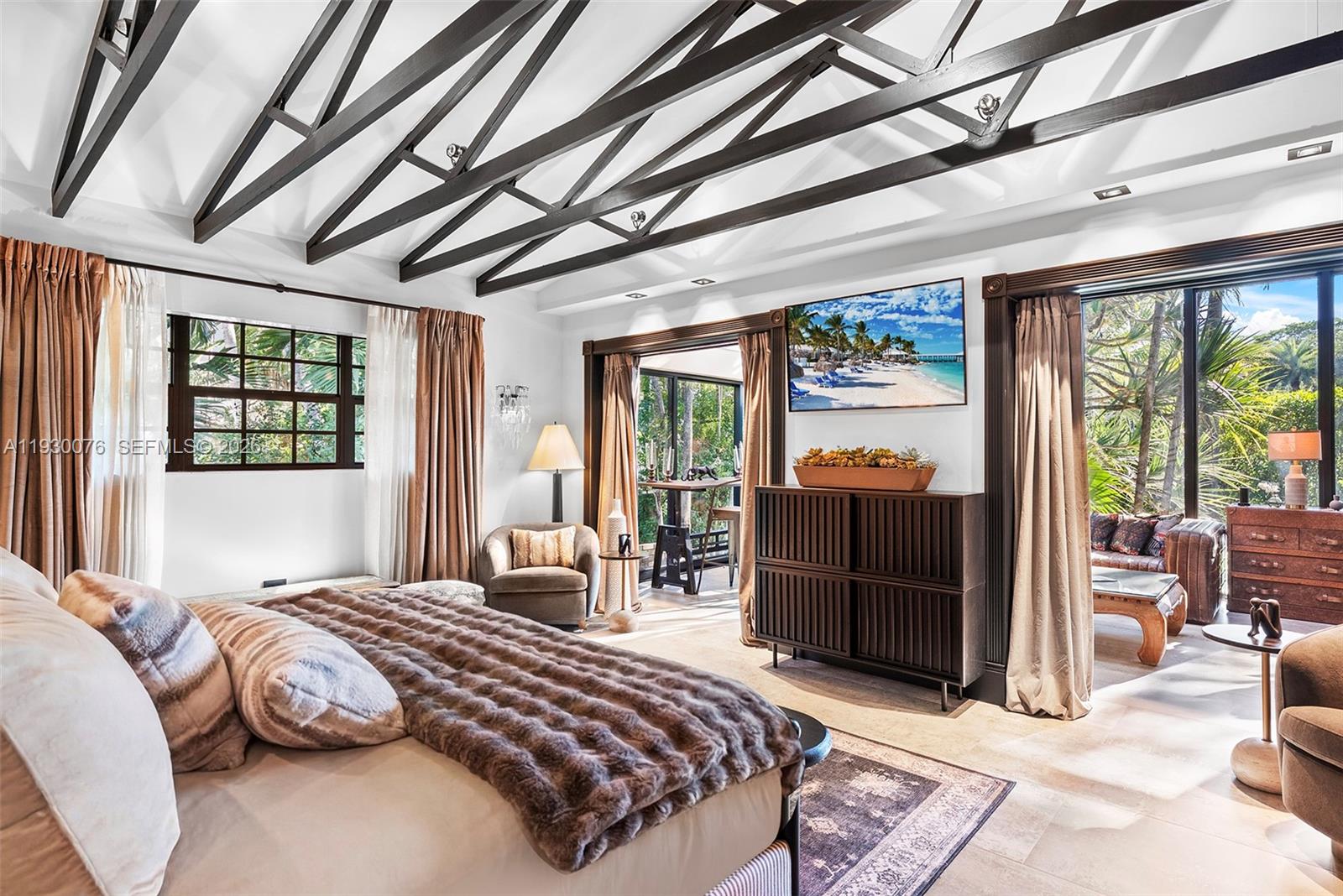 BELLE MEADE ISLAND - Residential