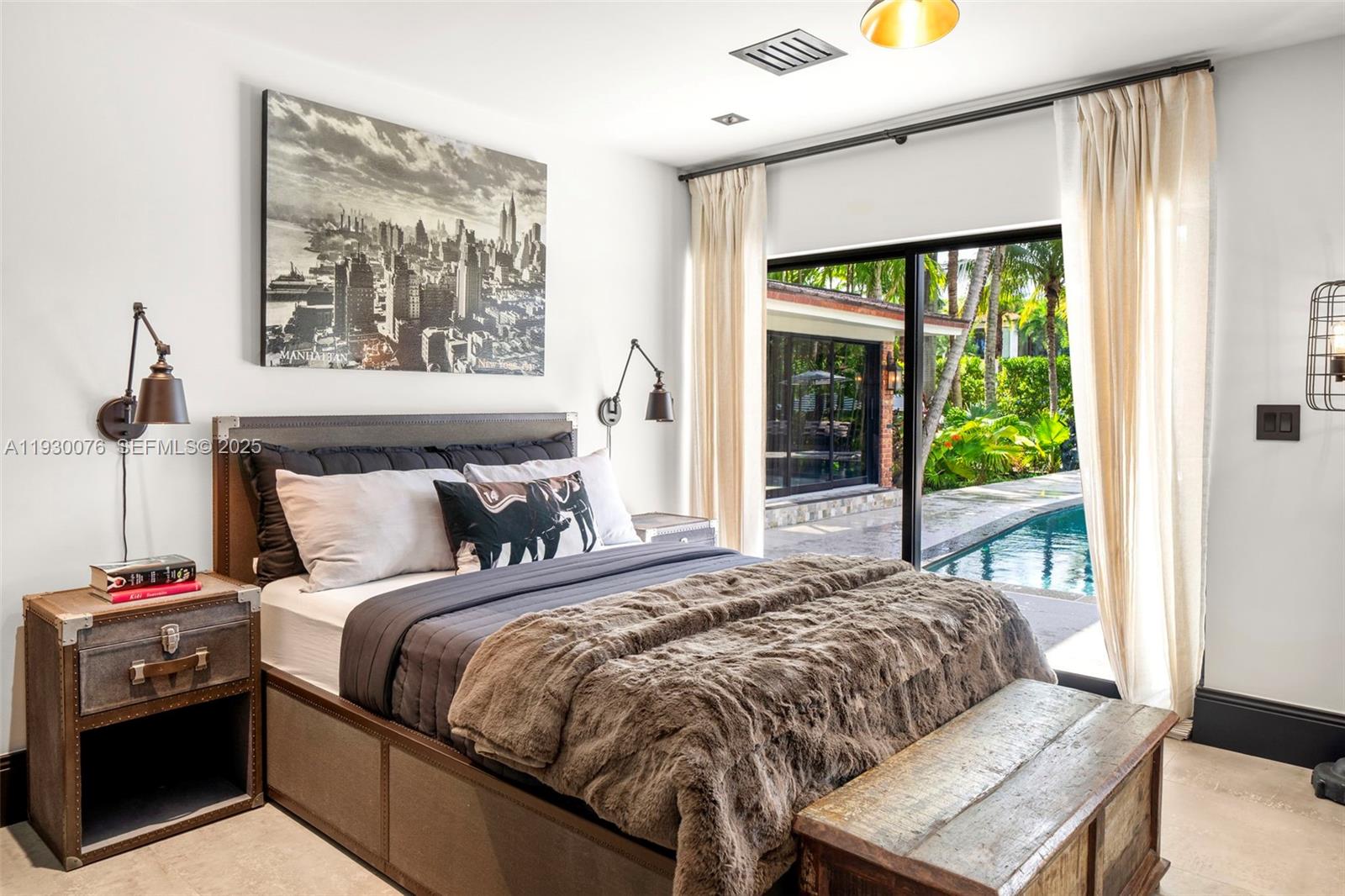 BELLE MEADE ISLAND - Residential