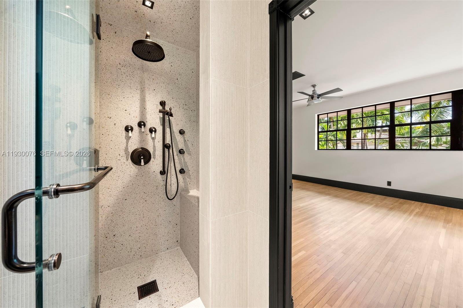 BELLE MEADE ISLAND - Residential