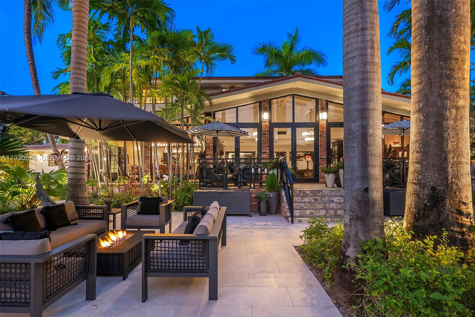 BELLE MEADE ISLAND - Residential