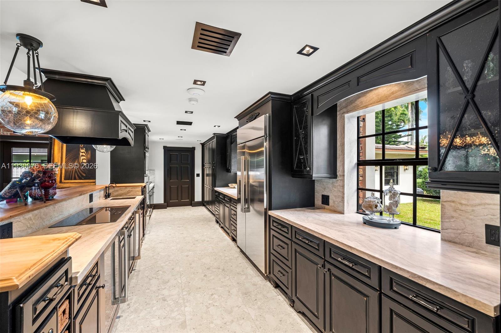 BELLE MEADE ISLAND - Residential