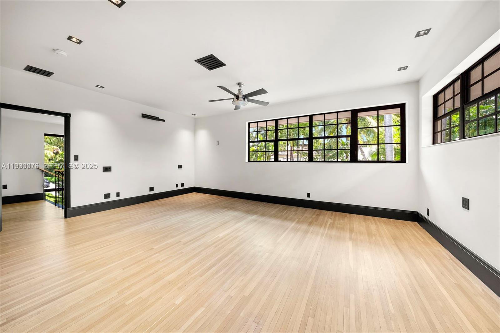 BELLE MEADE ISLAND - Residential