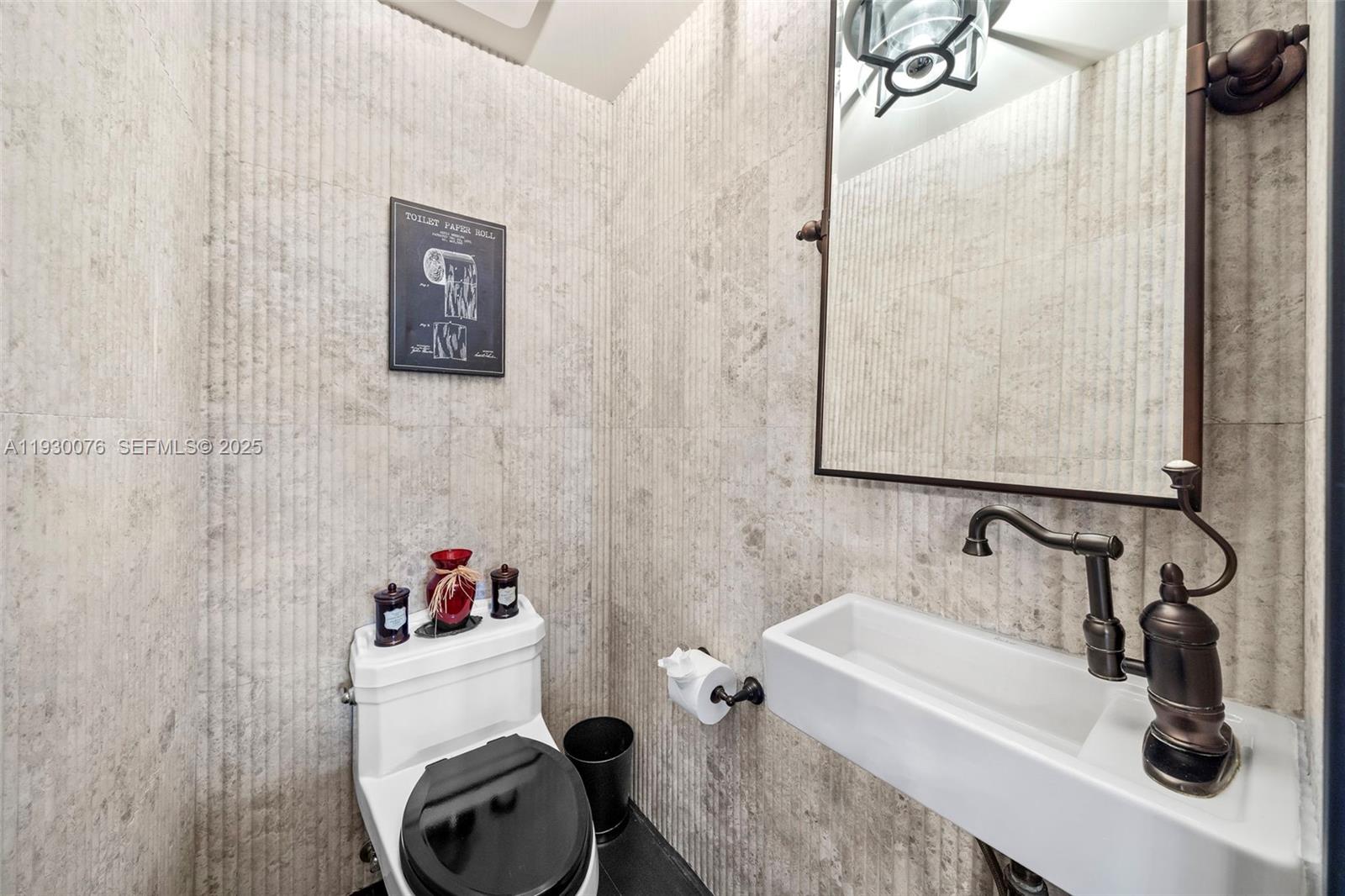 BELLE MEADE ISLAND - Residential