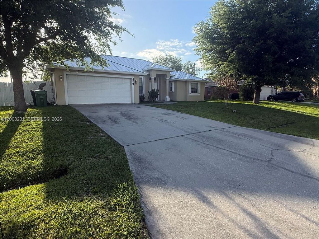 Photo of 3262 SW Cohutta St, Port St Lucie, FL 34953 (MLS # A12008232)