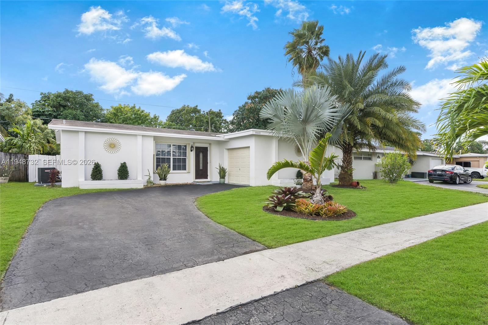 SUNRISE GOLF VILLAGE - Residential