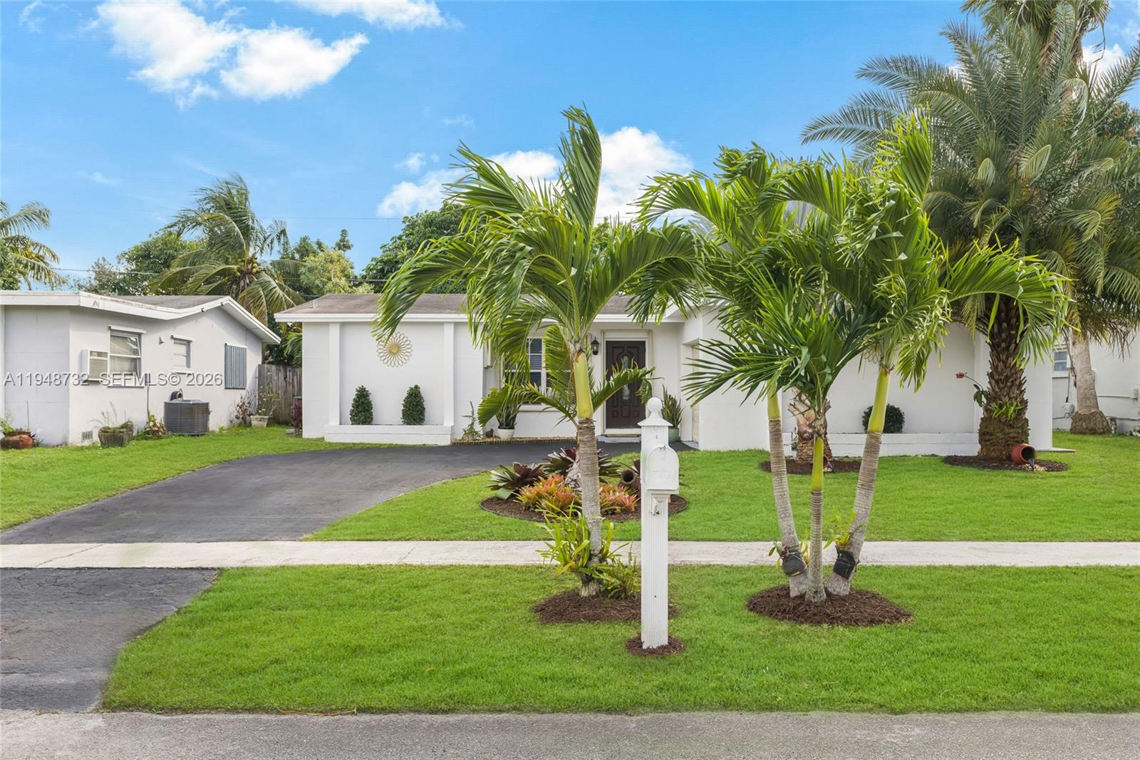 SUNRISE GOLF VILLAGE - Residential