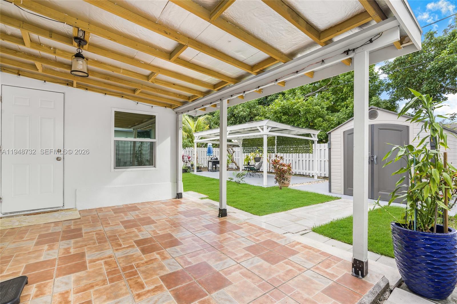 SUNRISE GOLF VILLAGE - Residential