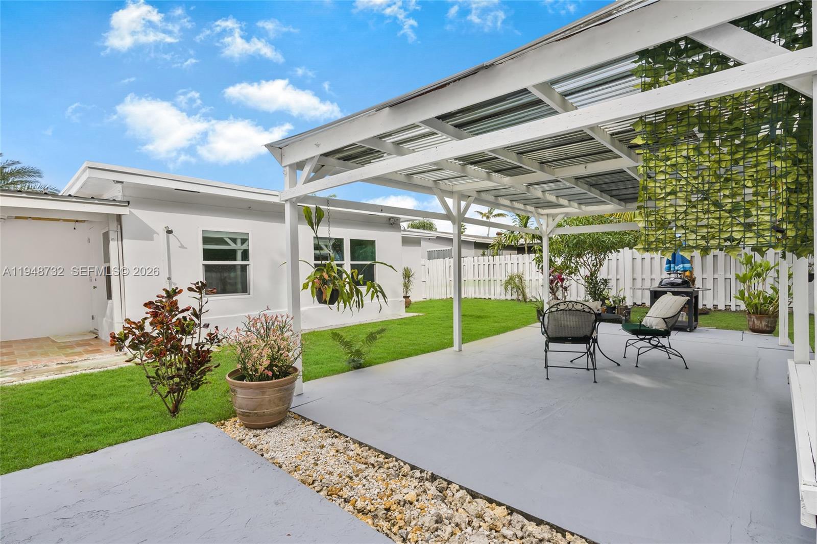 SUNRISE GOLF VILLAGE - Residential