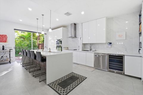 Photo of 11372 NW 72nd Ter, Doral, FL 33178 (MLS # A11944368)