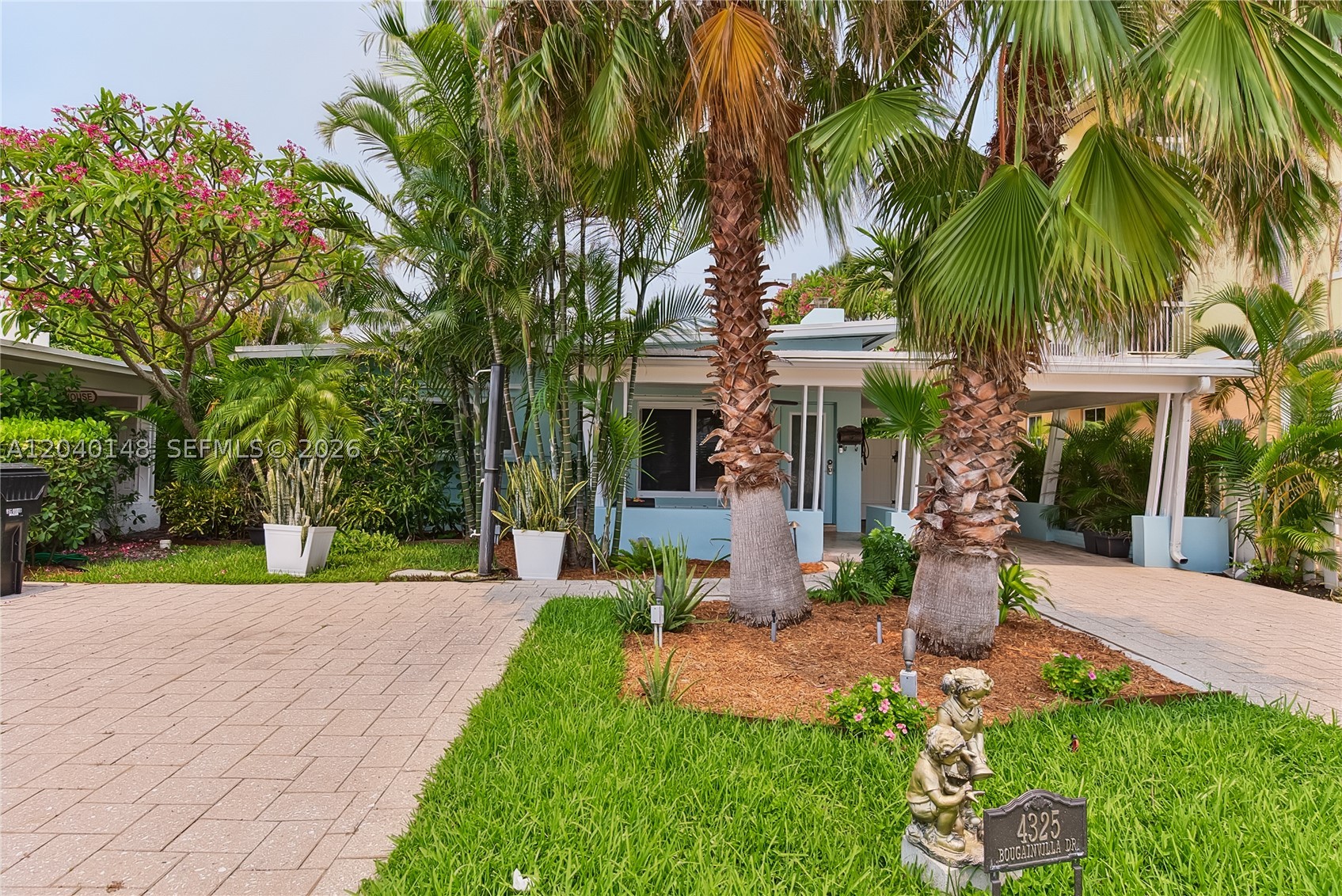 4325 Bougainvilla Dr