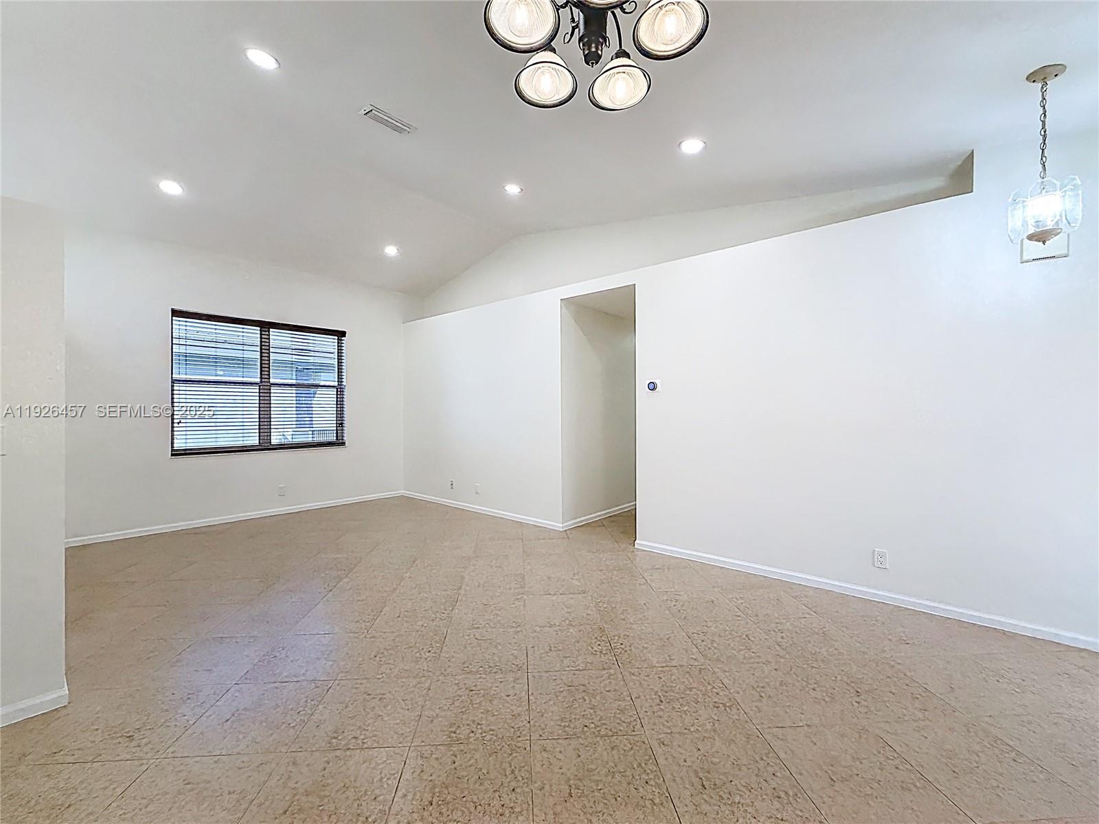 SILVER LAKES PHASE III - Residential Lease