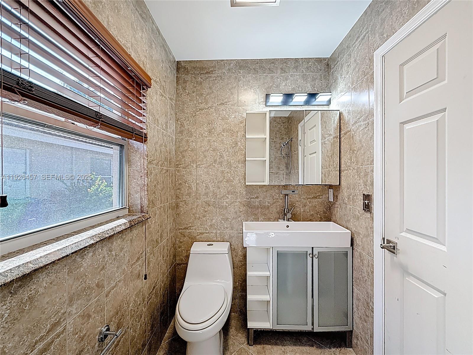 SILVER LAKES PHASE III - Residential Lease