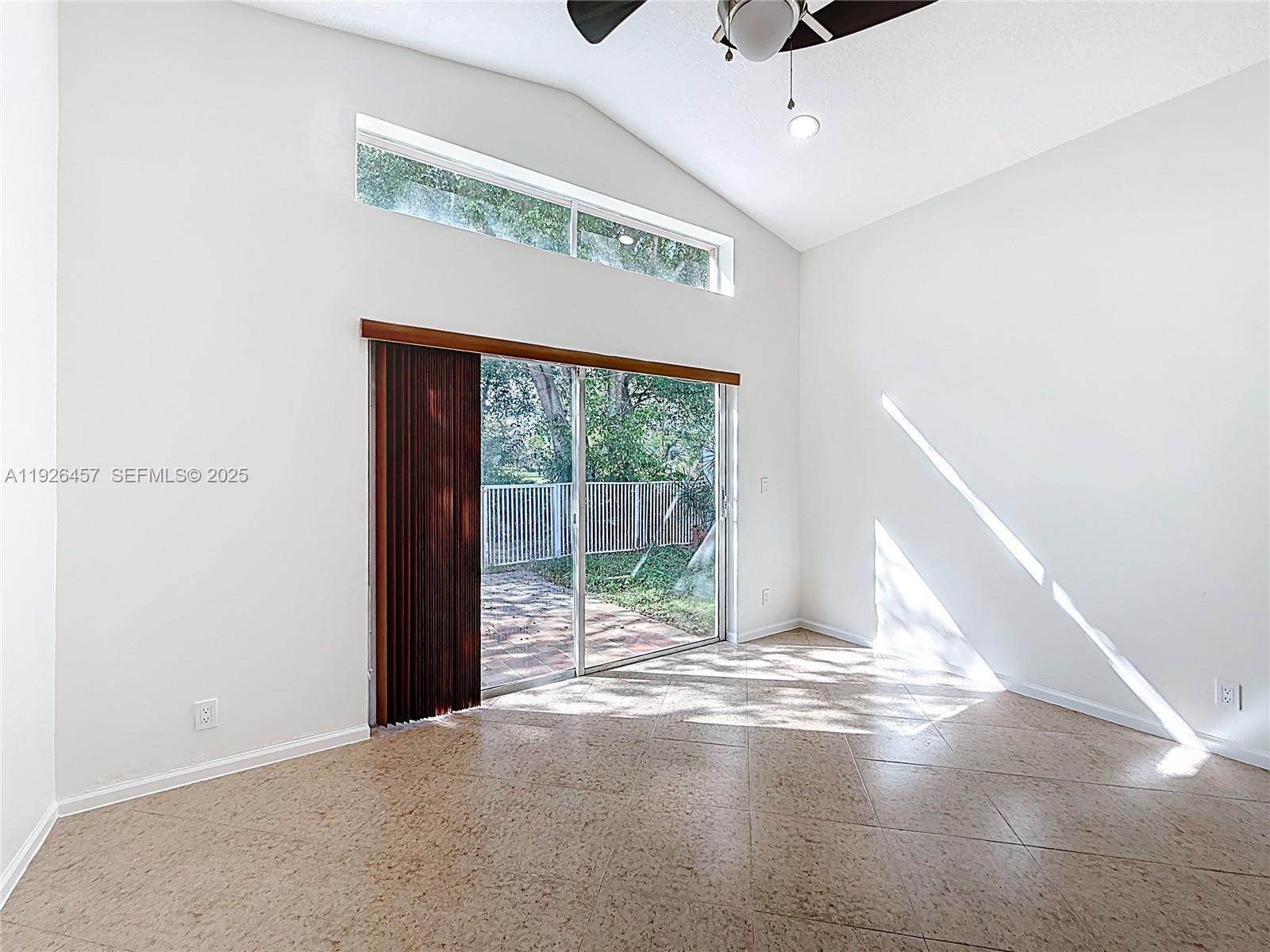 SILVER LAKES PHASE III - Residential Lease