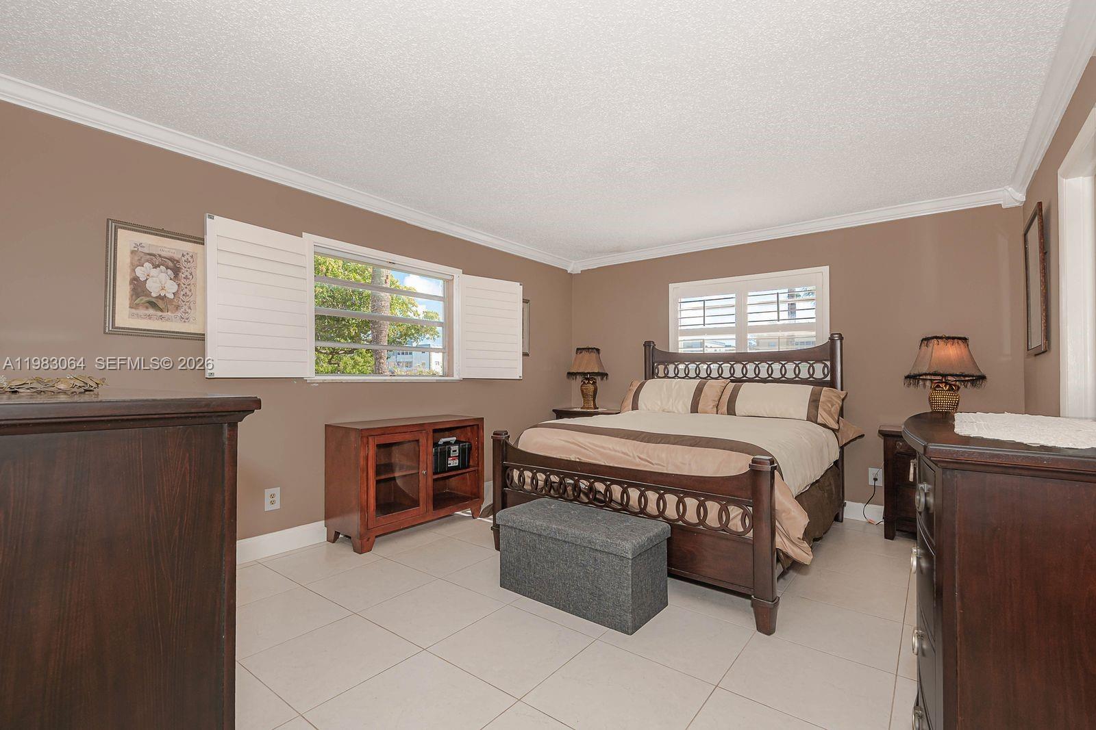 GARNET CONDO - Residential