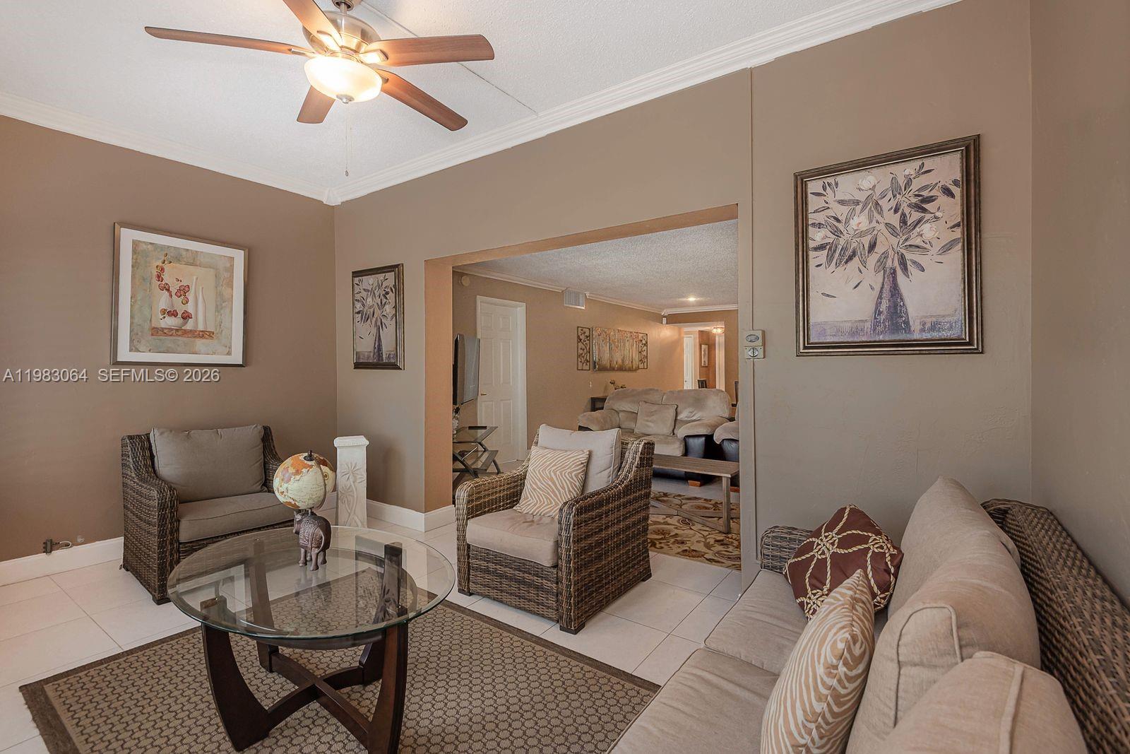 GARNET CONDO - Residential