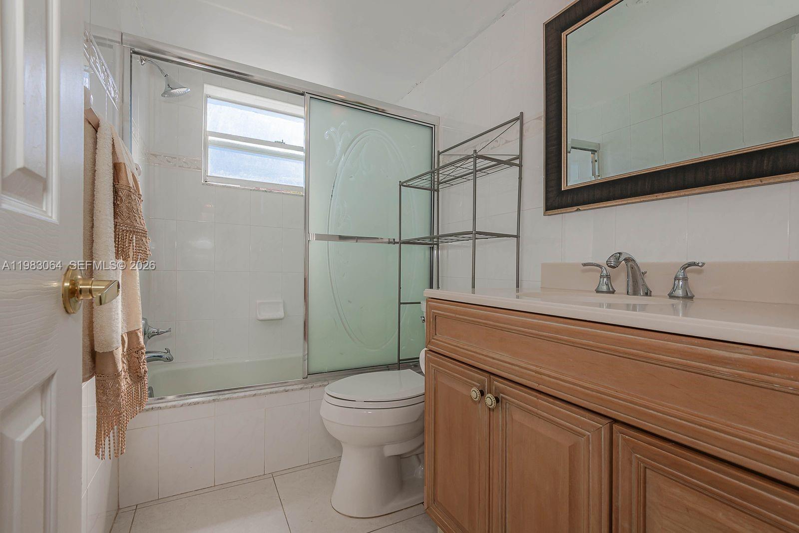 GARNET CONDO - Residential