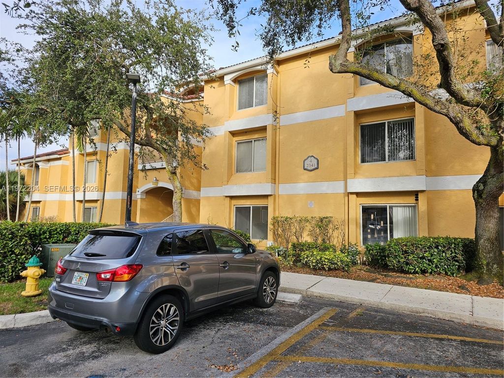 Photo of Oakland Park, FL 33309 (MLS # A11972204)