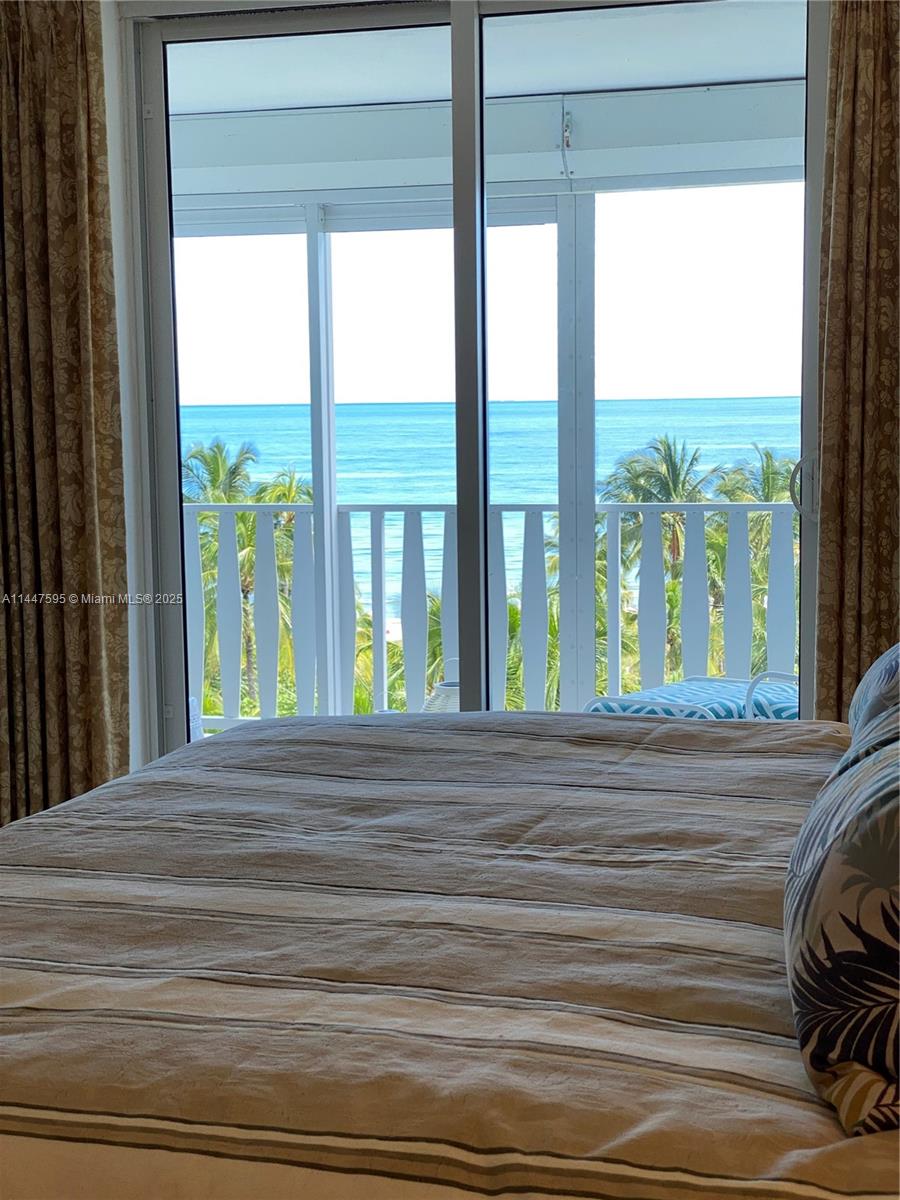 ISLAND HOUSE - Residential Lease