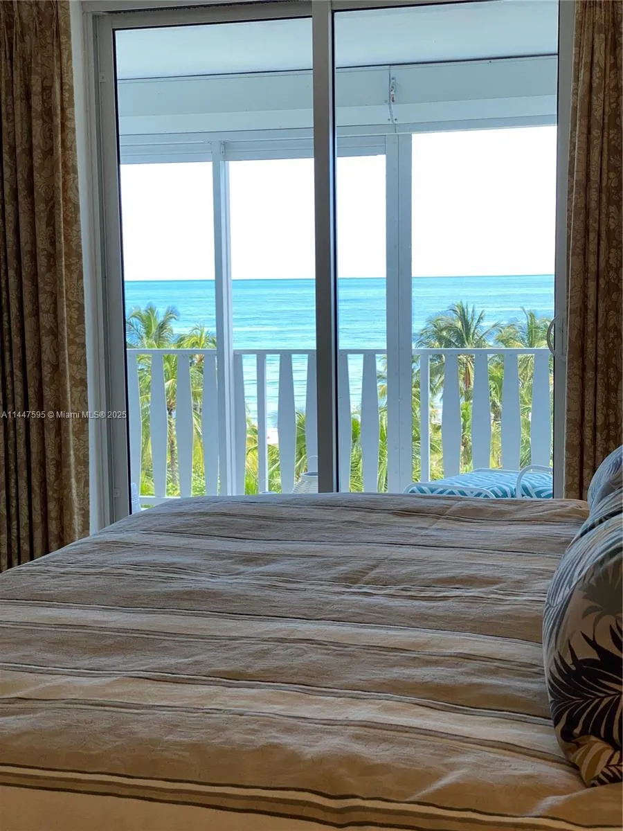 Key Biscayne, Florida 33149, United States, 2 Bedrooms Bedrooms, ,2 BathroomsBathrooms,Residential,Active,70815