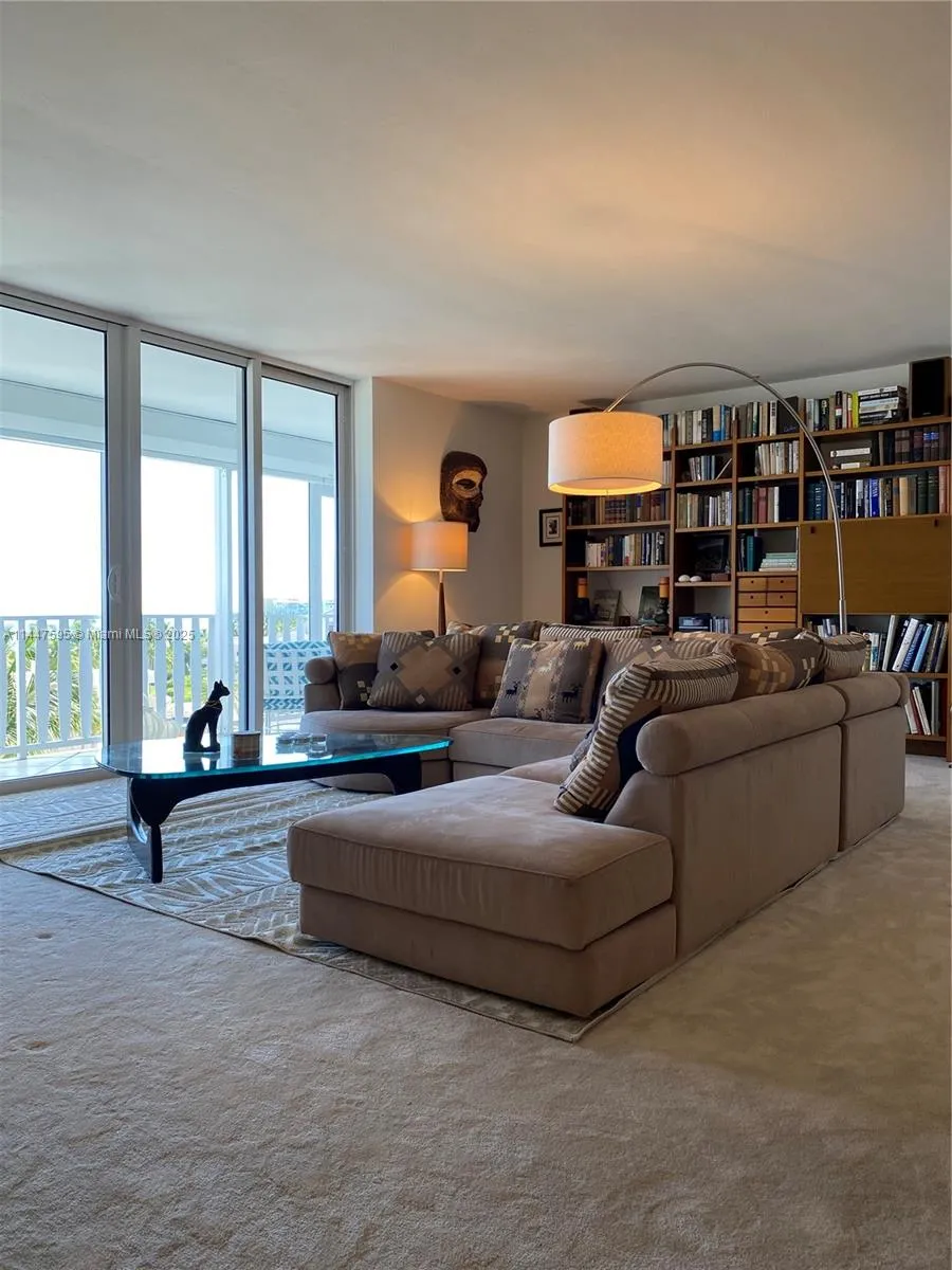 Key Biscayne, Florida 33149, United States, 2 Bedrooms Bedrooms, ,2 BathroomsBathrooms,Residential,Active,70815