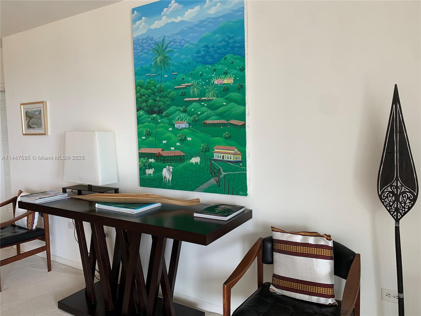 ISLAND HOUSE - Residential Lease