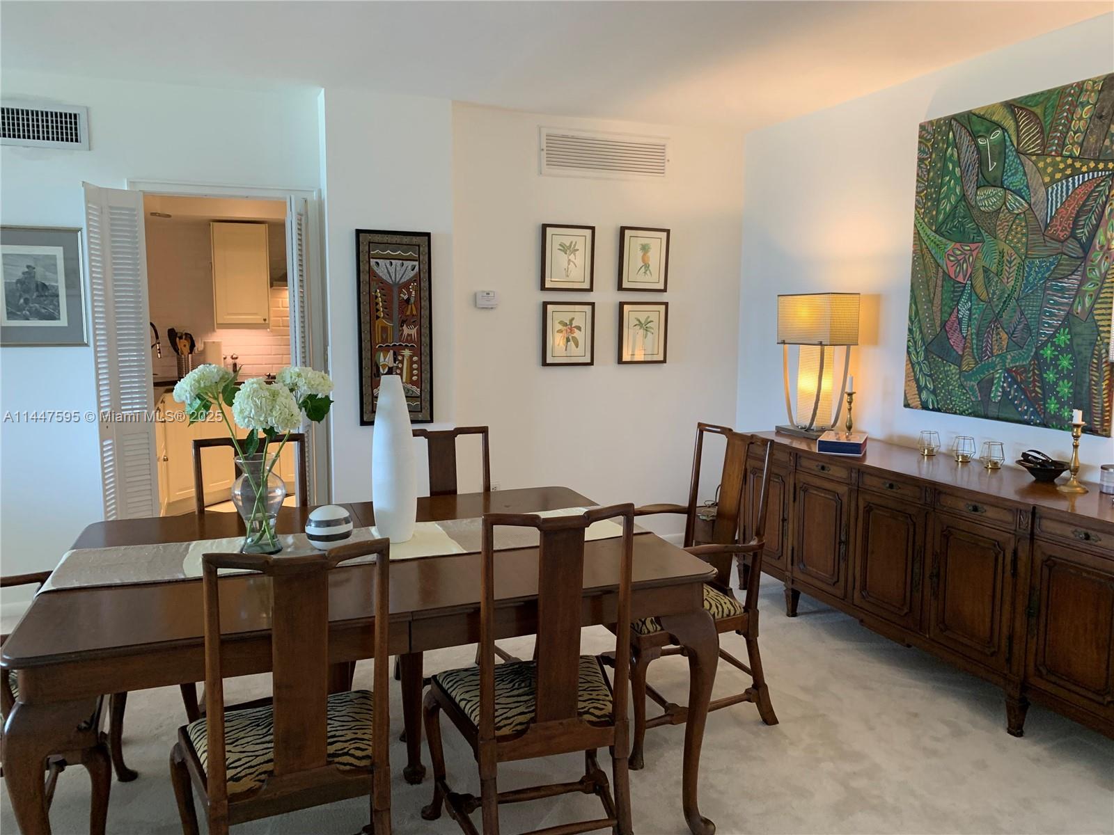 ISLAND HOUSE - Residential Lease