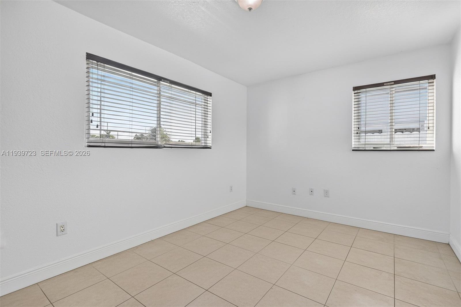 MIRAMAR SEC 8 - Residential