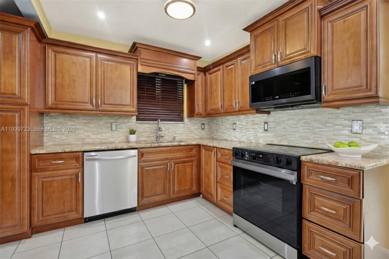 MIRAMAR SEC 8 - Residential