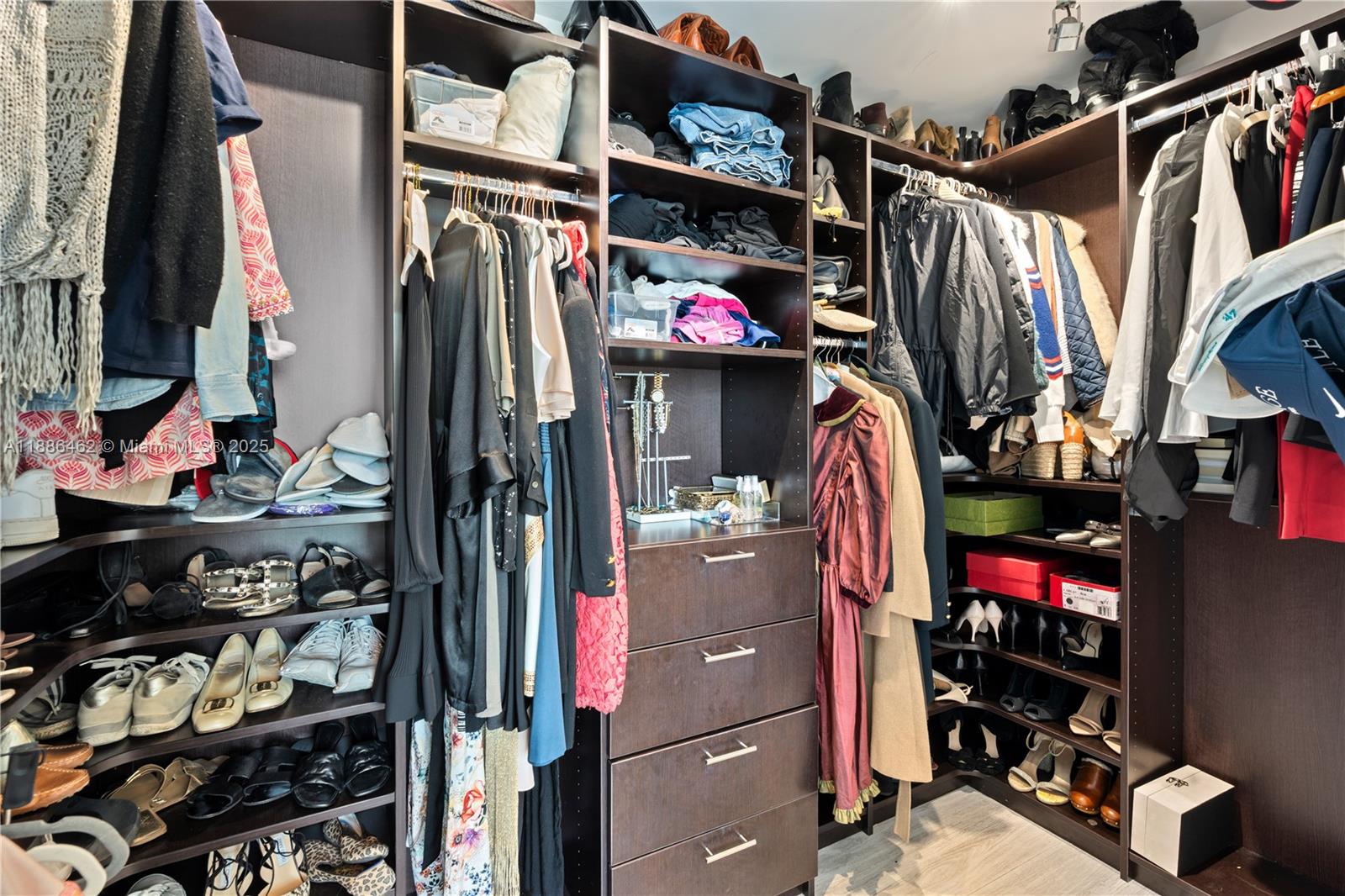 THE BONDO (1080 BRICKELL) - Residential