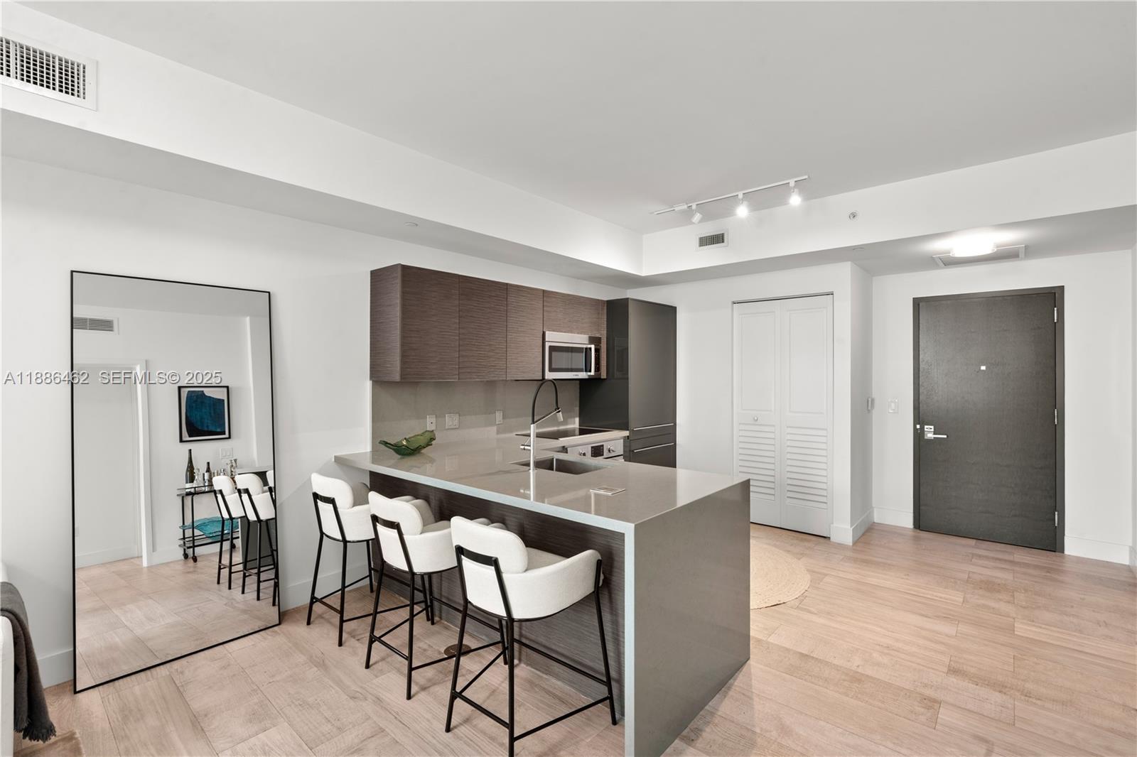 1080 Brickell Ave 2606